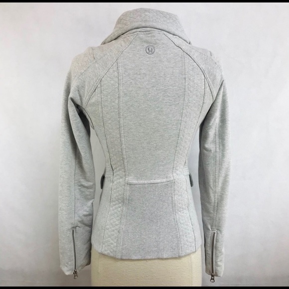 SOLD!! LULULEMON | Quilted Zip-Up Athletic Jacket - Picture 4 of 14